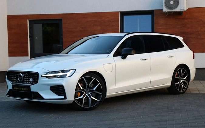 Volvo V60 cena 116500 przebieg: 182400, rok produkcji 2019 z Zelów małe 781